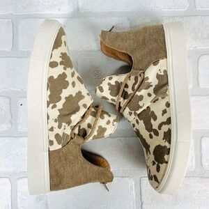 Cow Print Survivor Leopard Print Shoes Sneakers‎ by VERY G! Size 6.5 Brand New!